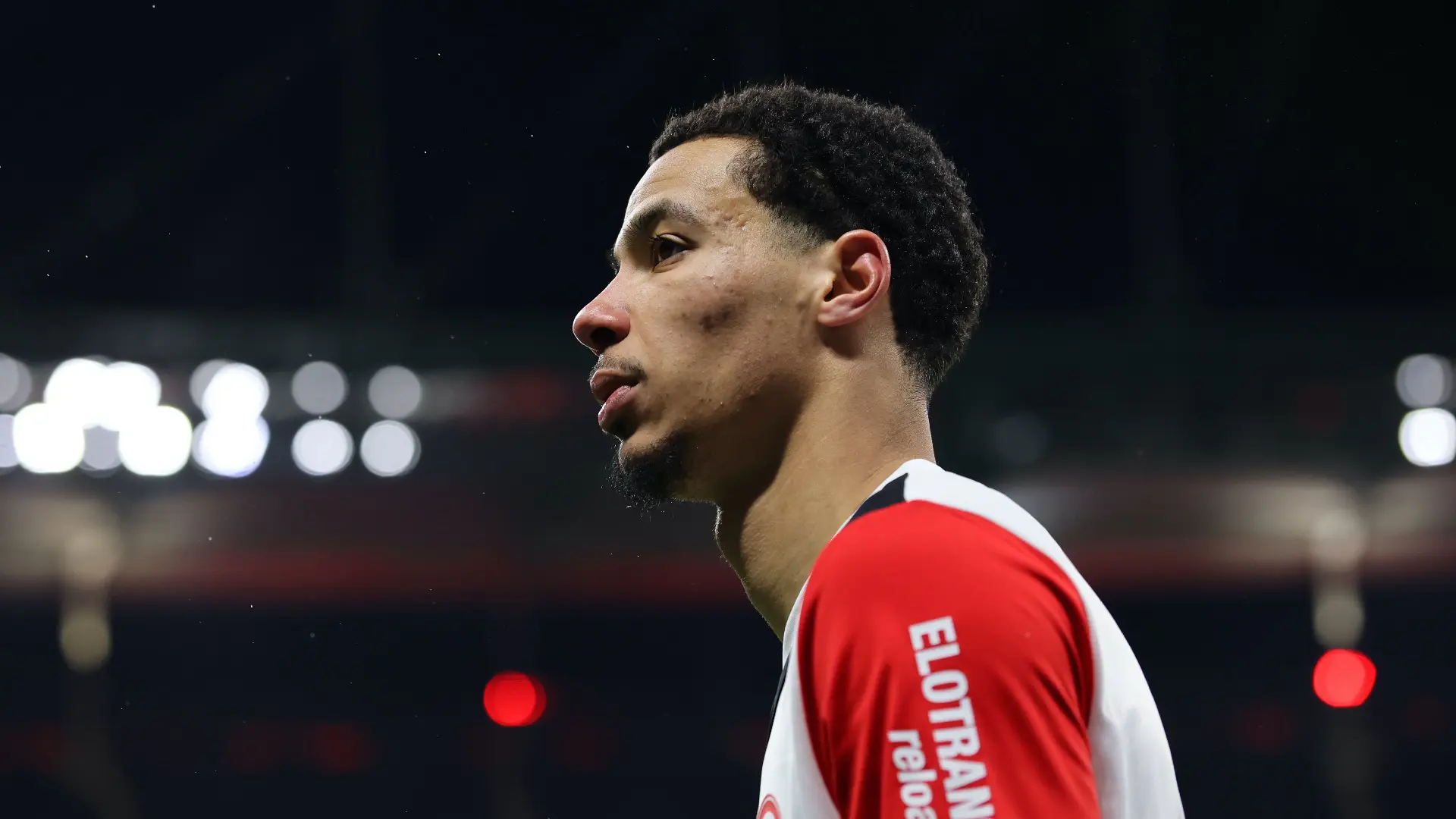 Chelsea and Manchester United Eye Hugo Ekitiké as PSG Set to Benefit Financially